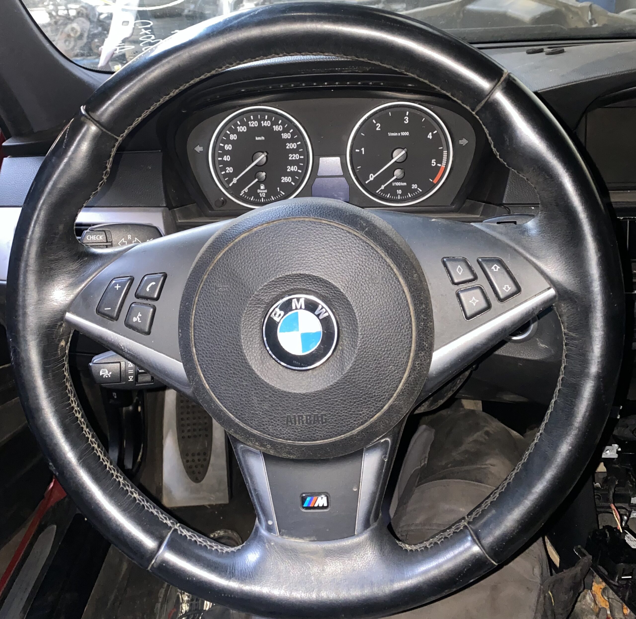 Zachte voeten gangpad rechtbank BMW E60- E61-e63-e64 M STUUR MET AIRBAG - New koja parts