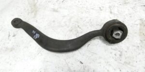 Linkse trekstang met silent-bloc. X5 E53