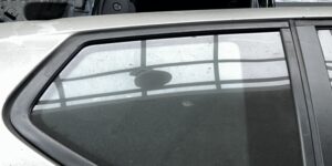 Vaste zijruit  groen achter rechts F25