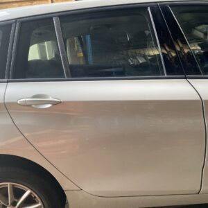 BMW F46 DEUR RECHTS ACHTER
