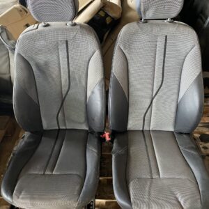 F21 interieur