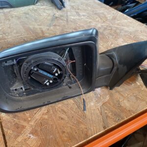 E38 spiegel links
