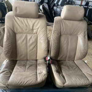 E38 sedan interieur