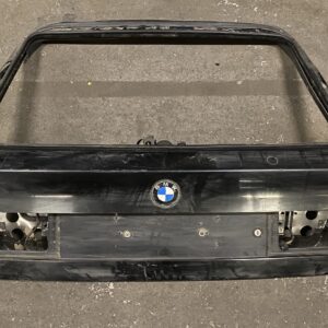 BMW E34 TOURING ACHTERKLEP