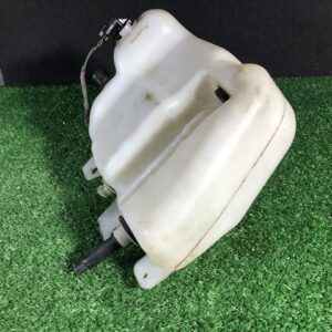 Reservoir met niveauinstrument E39