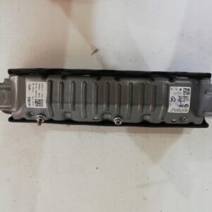 Kniebescherming airbagmodule links
