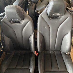 M4 F83 interieur