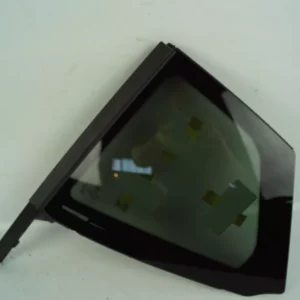 Zijruit vast deur achter links. X2 F39