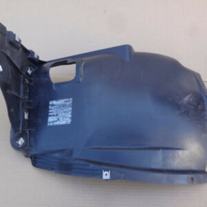 Afdekking spatbord, onder links e81/e87