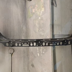 Geleiding midden achter. 5' F10 LCI