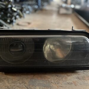 E38 xenon  koplamp rechts