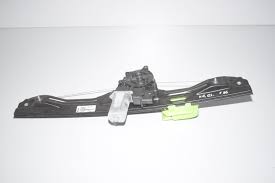 BMW F46 RUITENMECHANIEK LINKS ACHTER