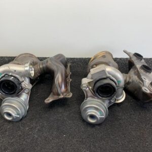 Turbolader met spruitstuk  N54 2 stuks
