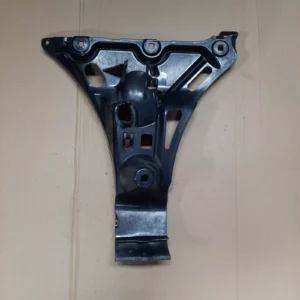 Montageplaats bumpers achter rechts M. 5' E61