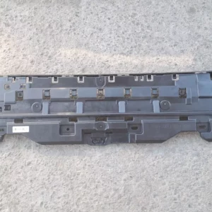 BUMPER GELEIDING ACHTER MIDDEN G30-G31 LCI M PACK