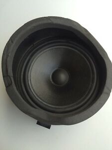 MIDDENTONEN-LUIDSPREKER TOP-HIFI RECHTS e53