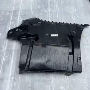 Geleiding bumper zijdelings rechts M. 5' G31 Touring LCI (05/2019 — 02/2024)