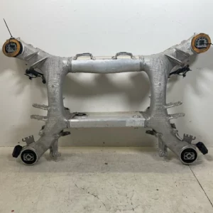 SUBFRAME ACHTER X5.  G05-F95