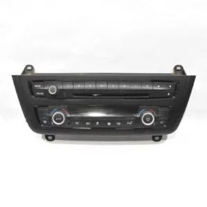 Bediening automatische airconditioning. F20-F30