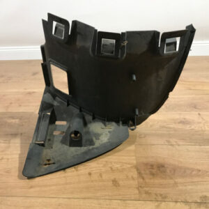 Afdekking onder links e46 compact