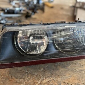 E38 koplamp links