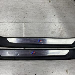 BMW X1 E84 M INSTAPLIJSTEN