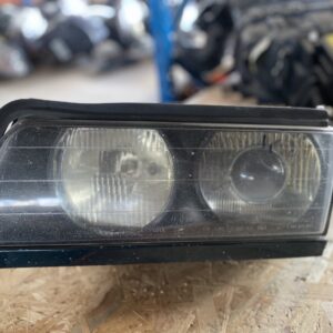 E38 koplamp links