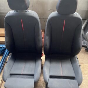 F21 sport interieur