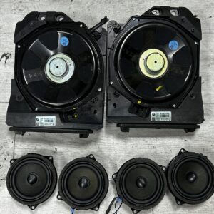 hifi set met blauw stickers. f30