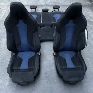 compleet alcantara Kuipzetels interieur. 1 serie F40