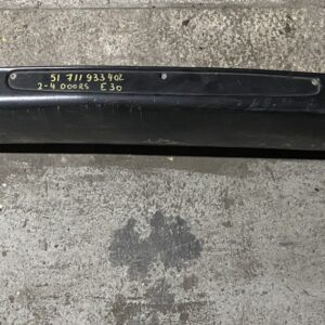 BMW E30 VOORSCHORT