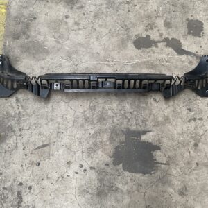 Geleiding midden achterbumper  f30