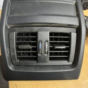 luchtrooster achter met kader f30-f31-f82-f33-f36-f34