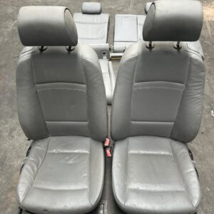grijs lederen interieur E92