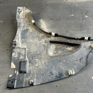 Afdekking spatbord, onder links F40-F44