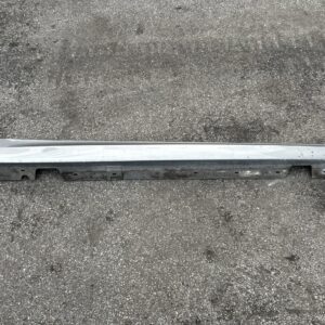 E90-E91  sideskirt rechts
