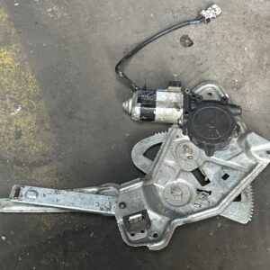raammechanisme met motor  achter rechts 5. E34 sedan touirng