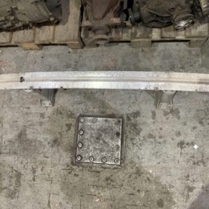 bumperbalk vooraan e83
