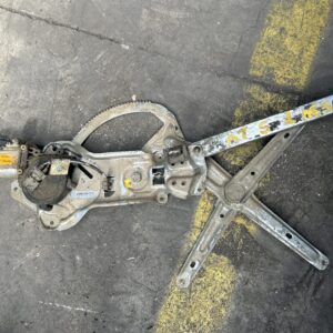 raammechanisme links voor met motor. 5-E34 sedan touring