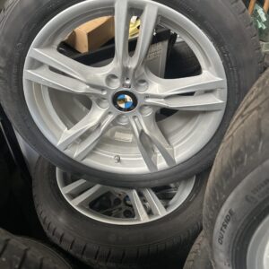 nieuwe originele BMW Velgen met. nieuwe winterbanden 3 Serie F30 18 Inch Styling 400 M Sterspaak