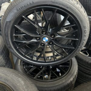 NIEUWE ORIGINELE BMW Velgen met NIEUWE  Winterbanden 3 Serie F30 F31 4 Serie F32 F33 F36 18 Inch Styling 405 M Doppelspeiche
