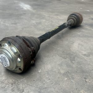 RP uitgaande as rechts LK=86MM/D=25MM. 3' E90 x drive