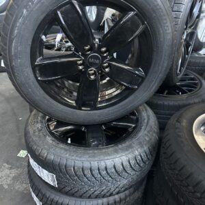 Nieuwe MINI Velgen met NIEUWE  Winterbanden F60 Countryman 17 Inch Styling Channel Spoke 531