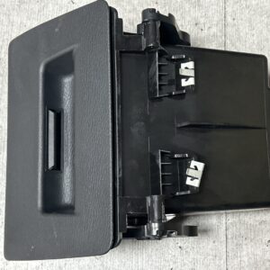 Opbergvak bestuurderszijde SCHWARZ. X1 F48.  X2 F39   (10/2016 — 10/2023)