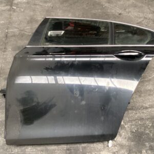 F10 DEUR LINKS ACHTER
