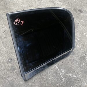 BMW F20 kleine ruit portier links