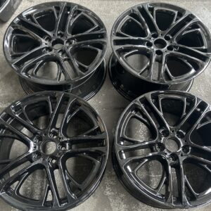 set velgen X3-X4 style M310 breedste.    opnieuw gelakt