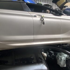 SIDESKIRT RECHTS M PAKKET F06