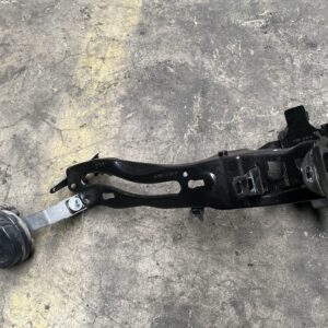 BMW F2X F3X KOPLAMPSTEUN LINKS MET CLAXON