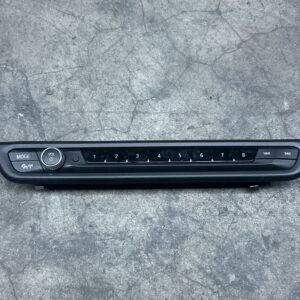 radio bedieningspaneel F40-F44